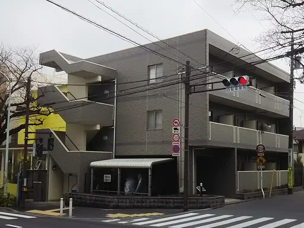 アデュール哲学堂 外観