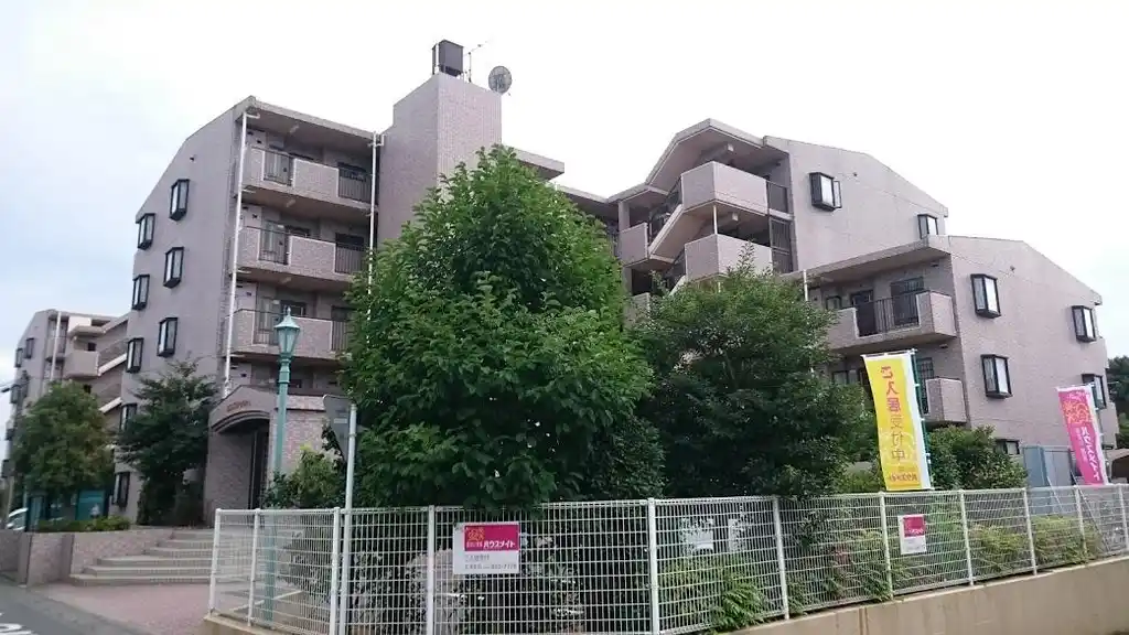 ヒルトップ南与野A棟 外観