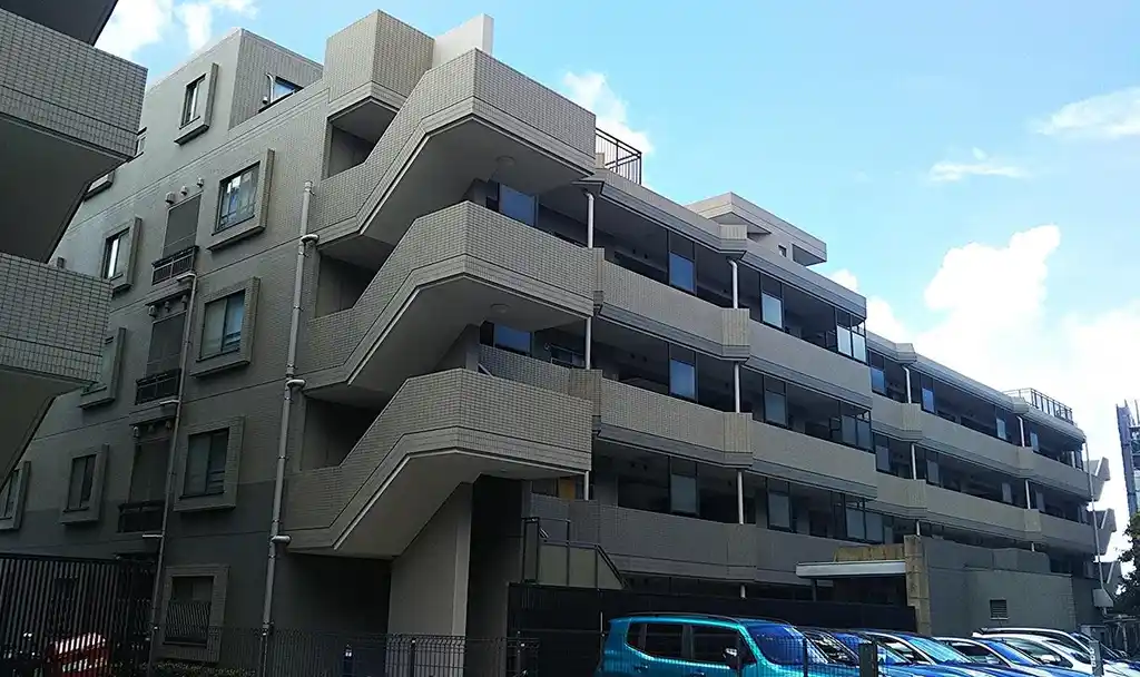 ヴェルナード大倉山参番館 外観