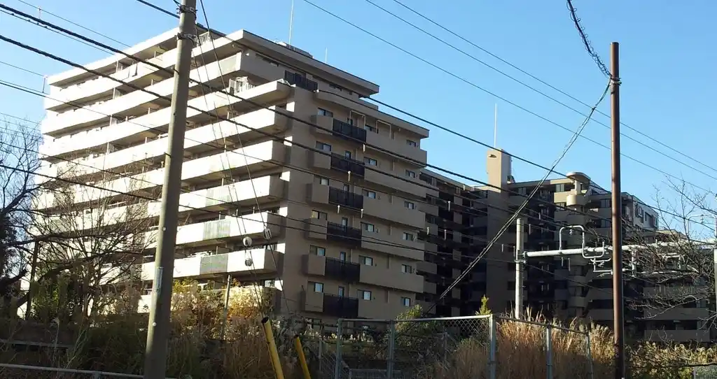 コスモ横浜鴨居ガーデンズ 外観