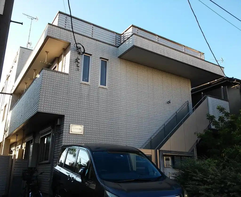 メゾンヴェリテ三番館 外観