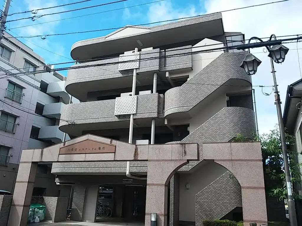 大倉山エステハイム第6 外観