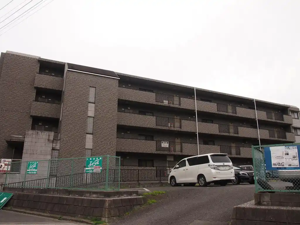 ポモドーロ金沢文庫 外観