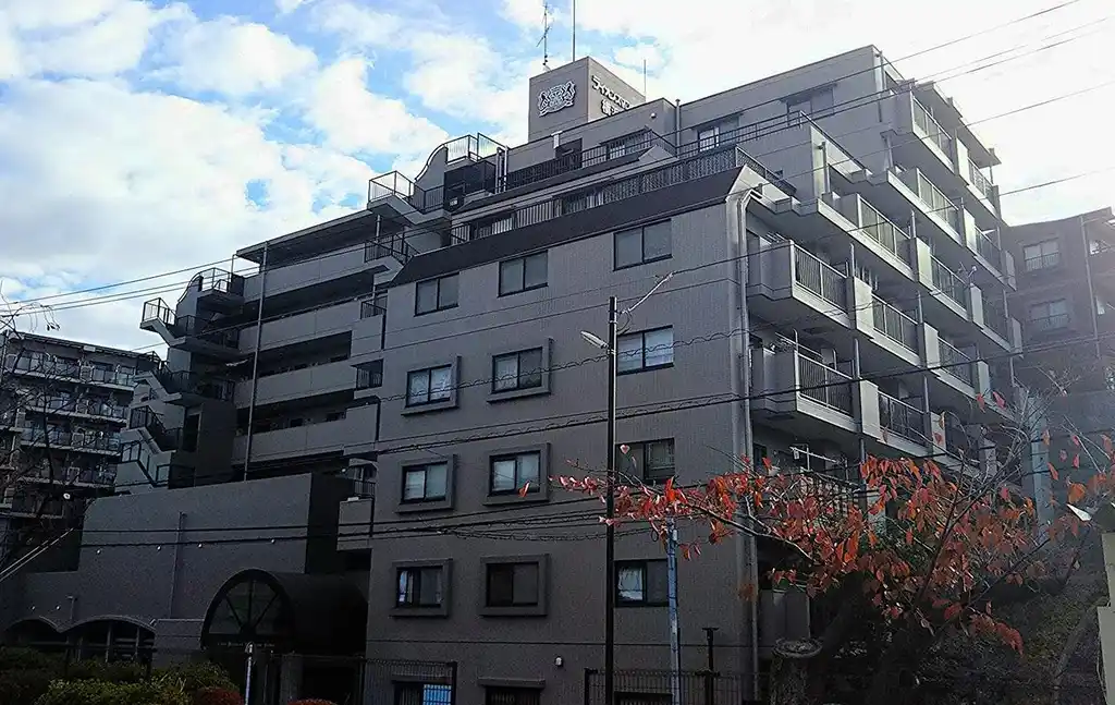 ライオンズマンション横浜鴨居 外観