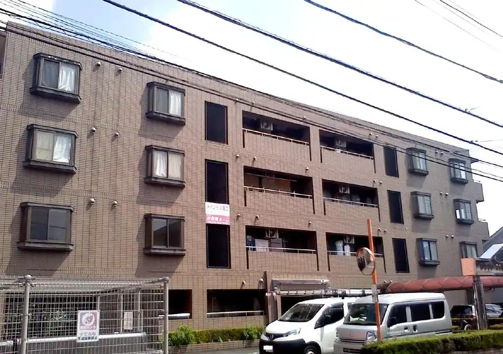 メインビル国立 外観