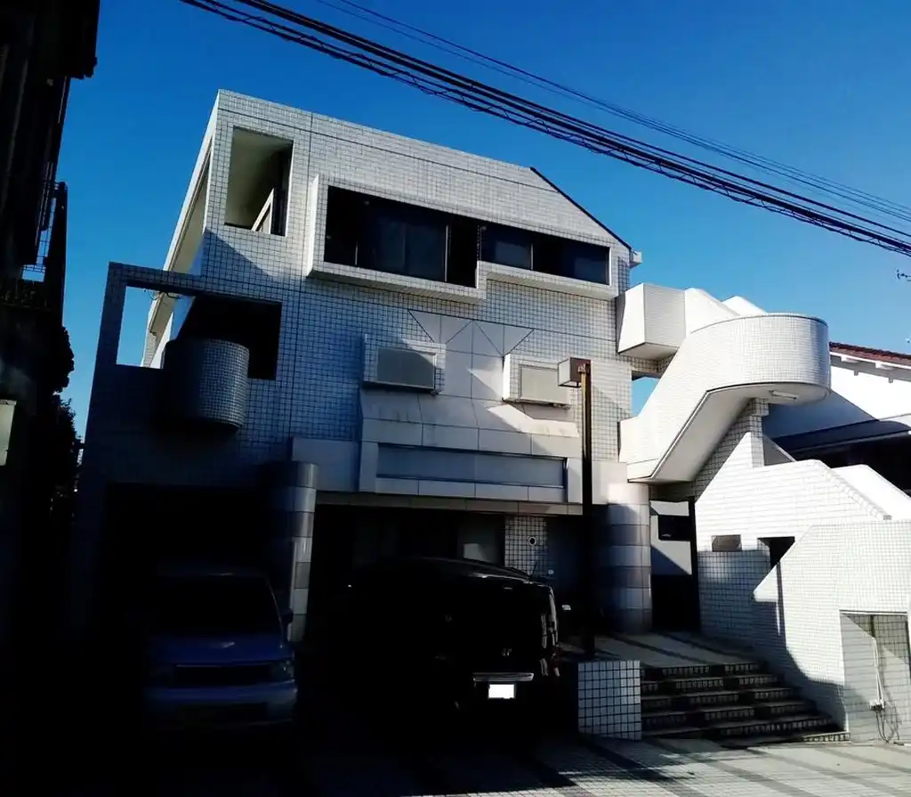 ヴィヴァーチェ東寺尾 外観