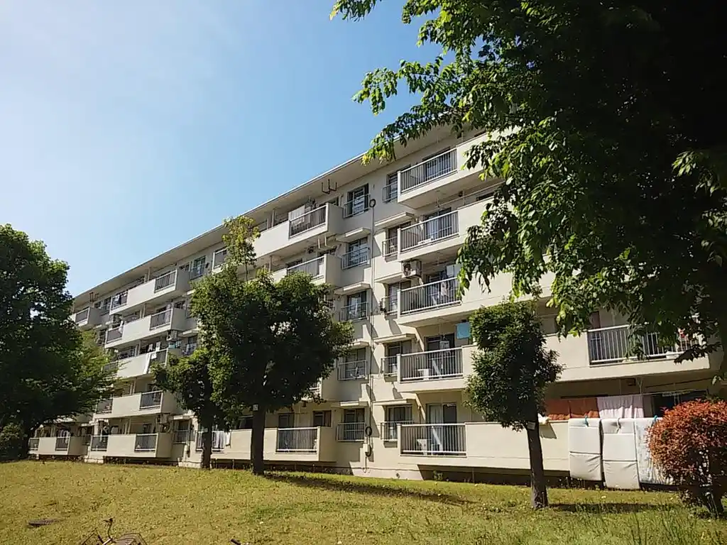 立川柏町団地8号棟 外観