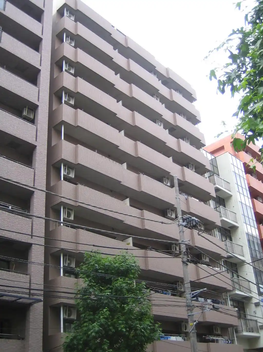 ピュアフィールド新横浜 外観