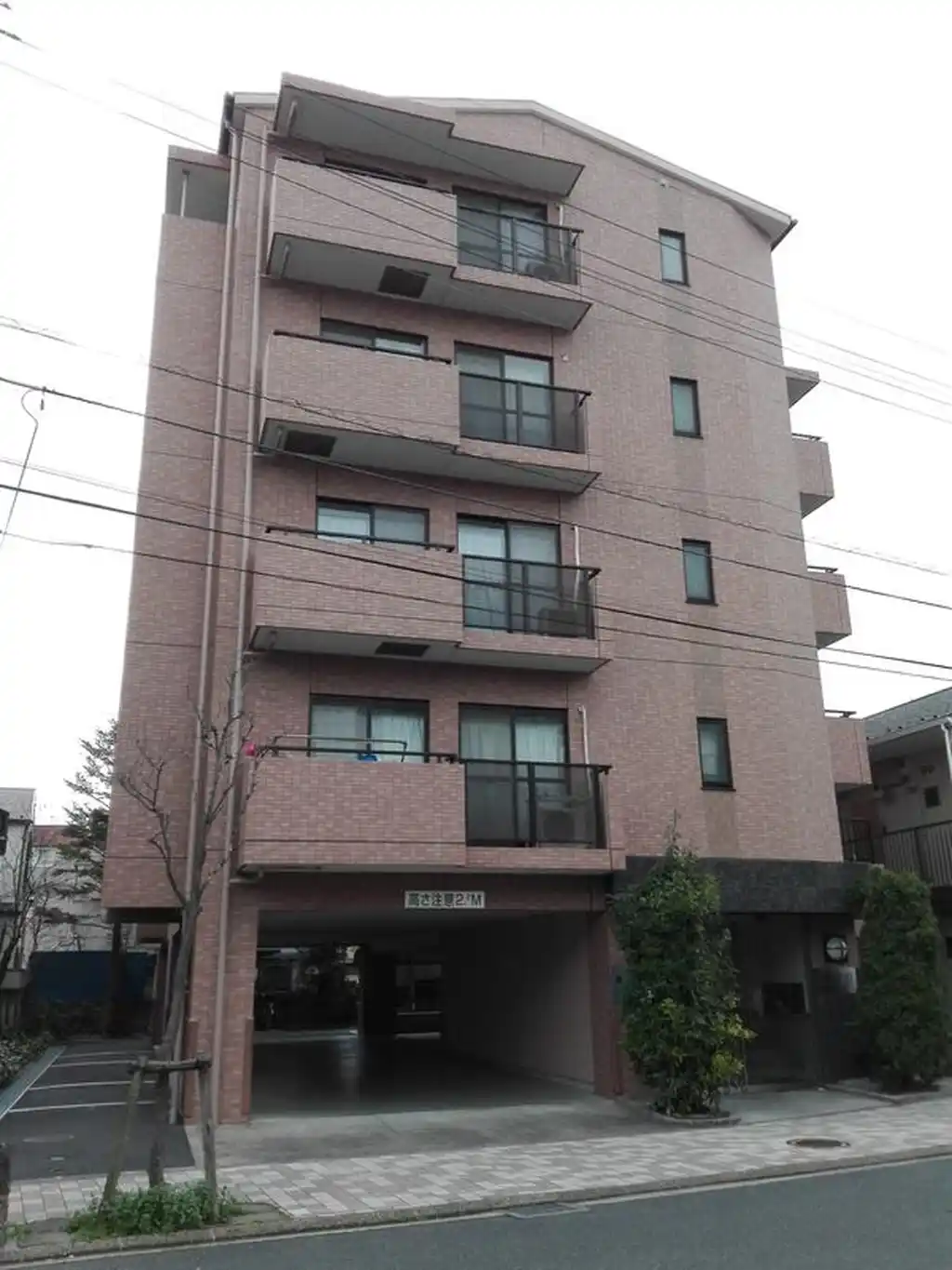 西亀ラスハウス 外観