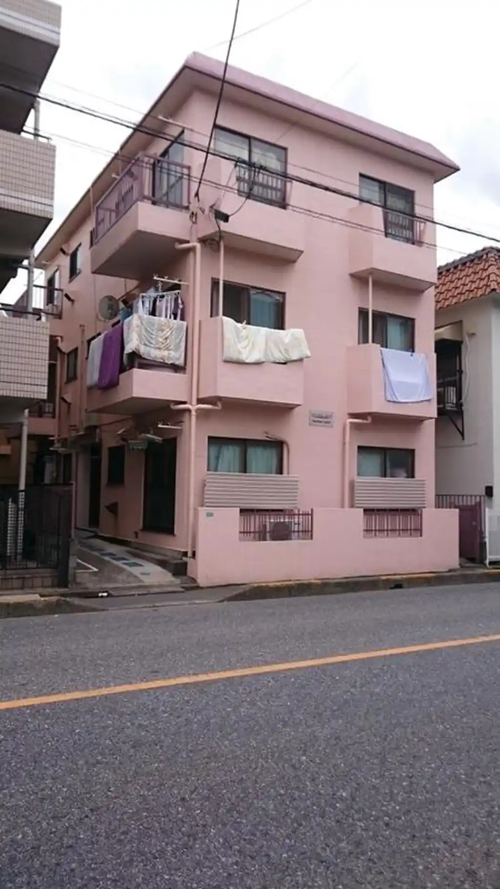 ファーナム・コート 外観