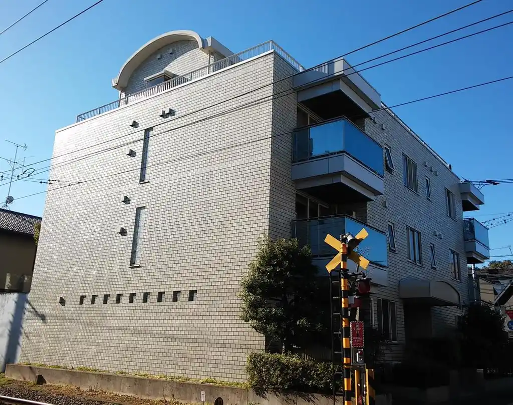 コスモスパジオ豪徳寺 外観