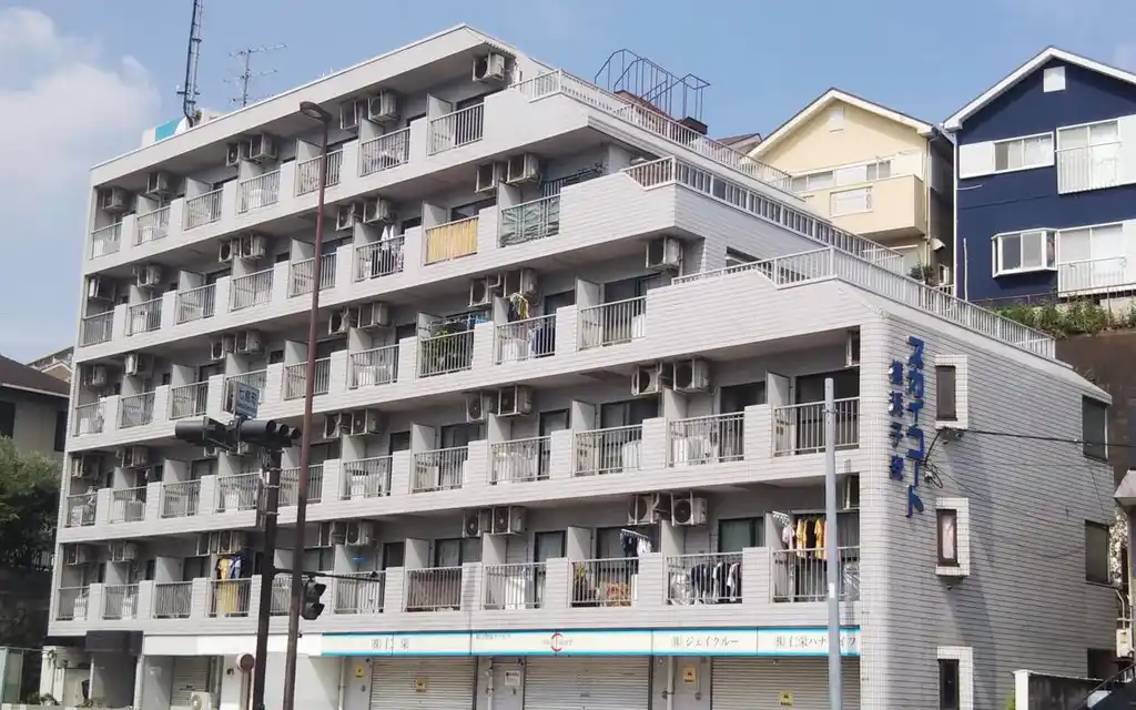 スカイコート横浜子安 外観