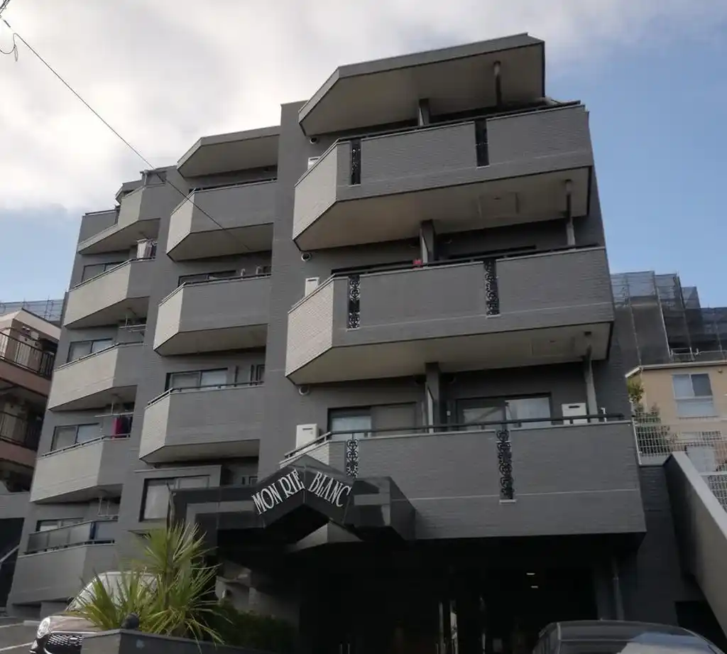モンリブラン 外観