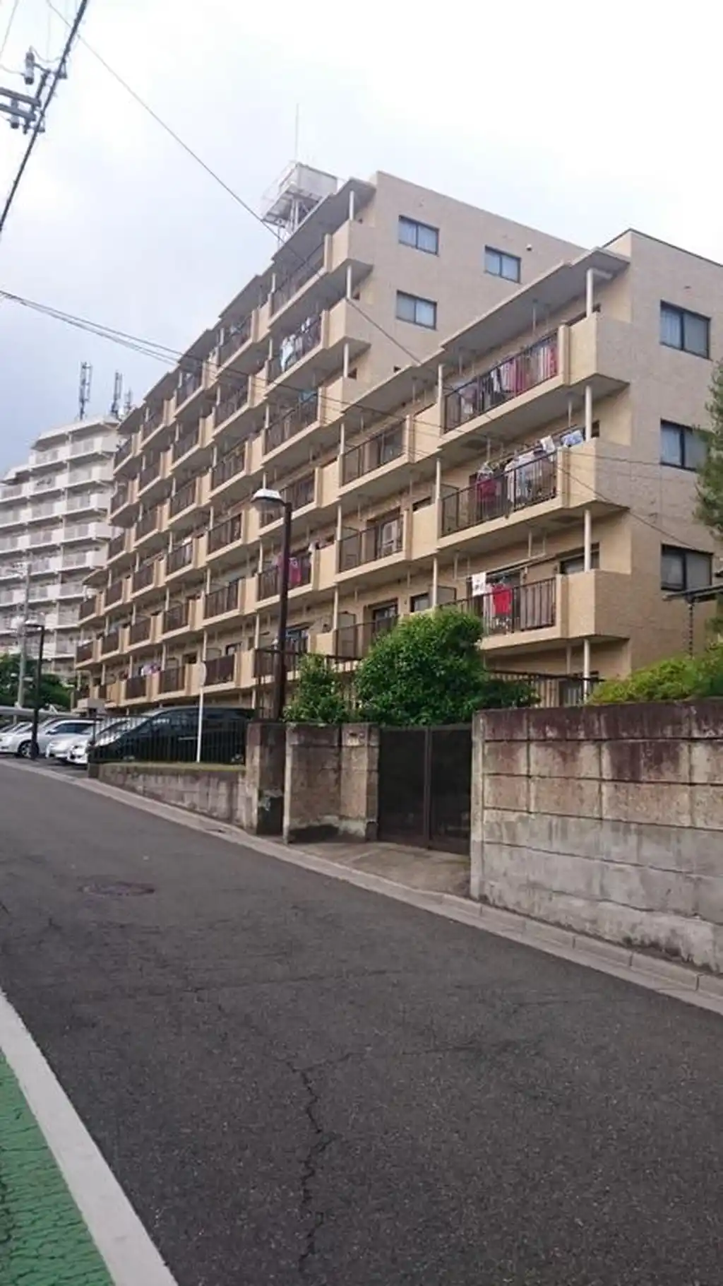 フラワーシャトル 外観