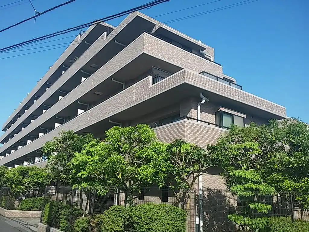 ルネサンスフォルム調布国領 外観