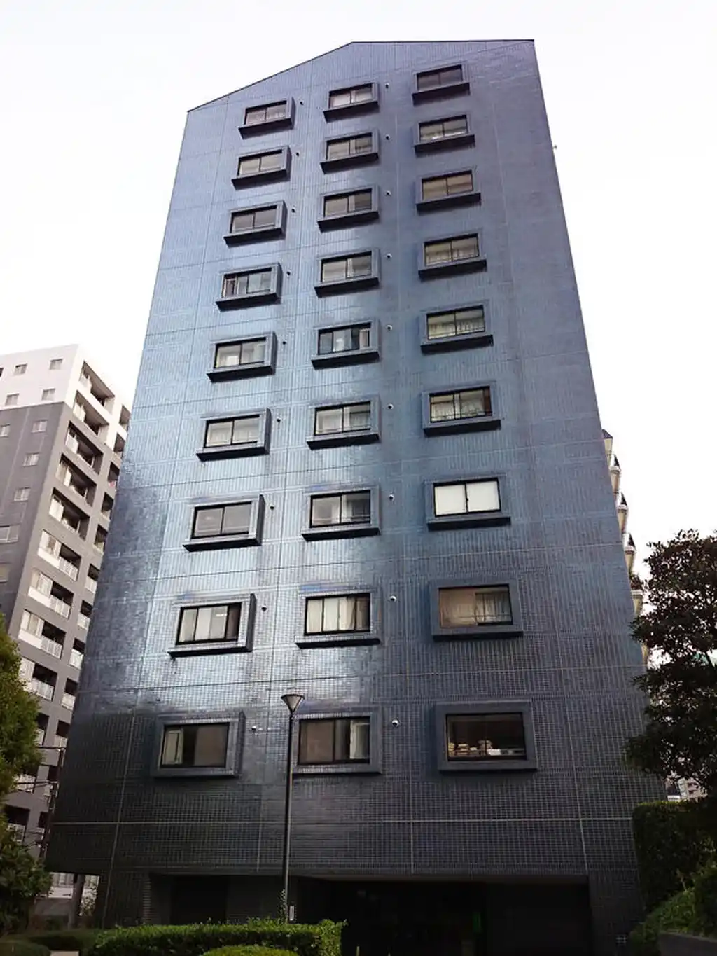 メゾンニューリバー 外観