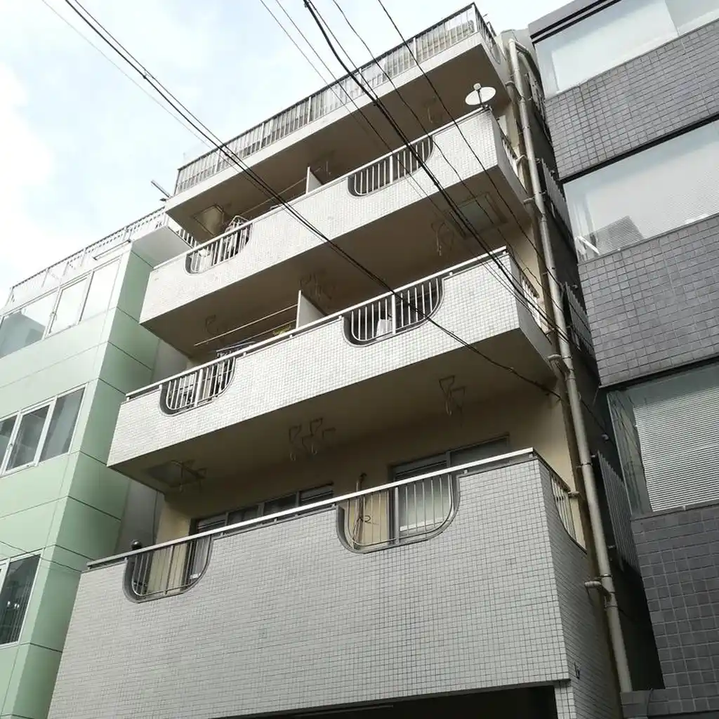 山口やビル 外観