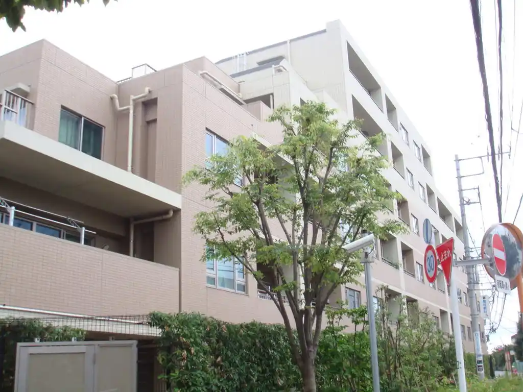 プレミスト三鷹井口 外観