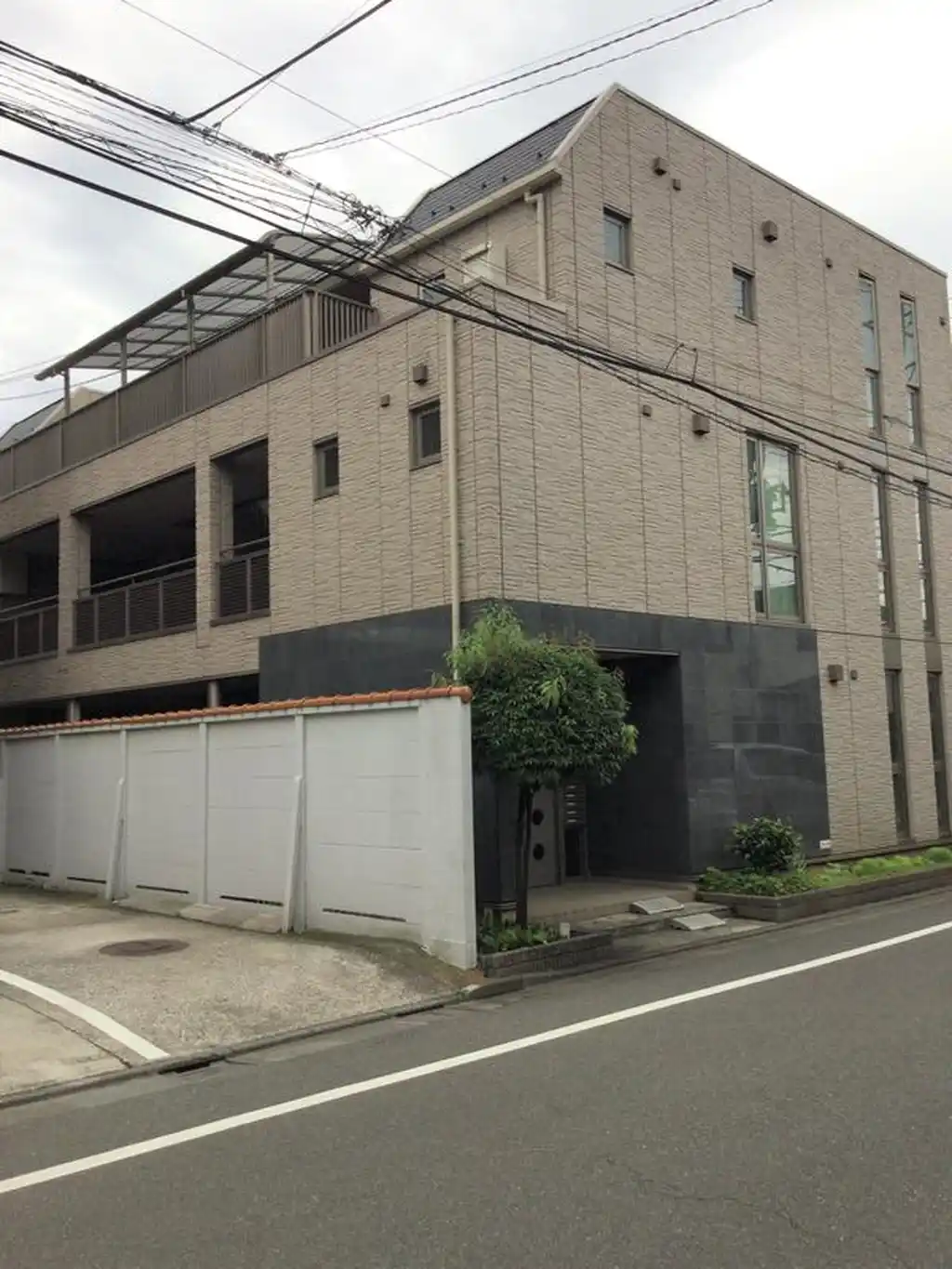 サンパレス日之出 外観