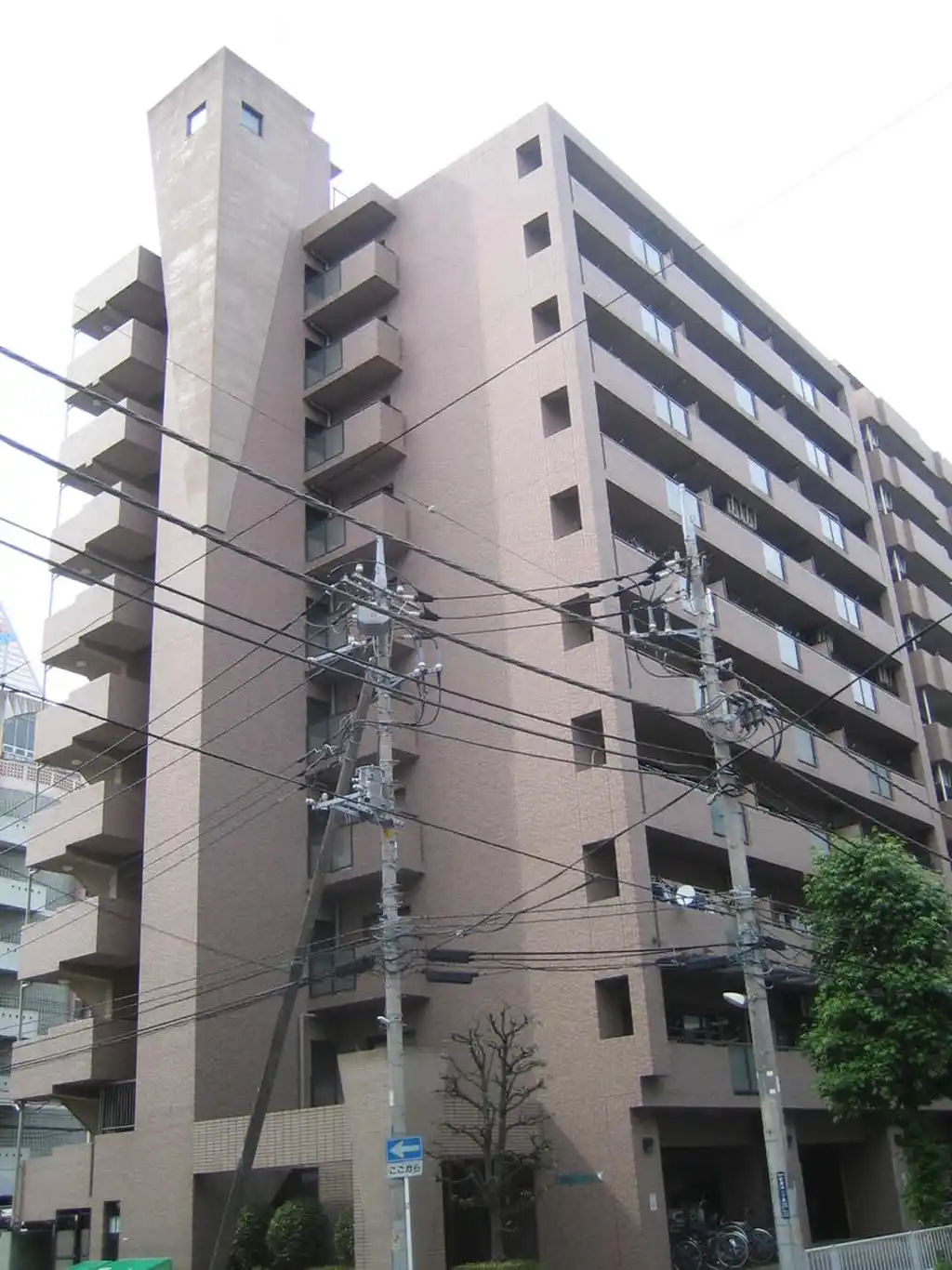 モダンフォーク新横浜 外観