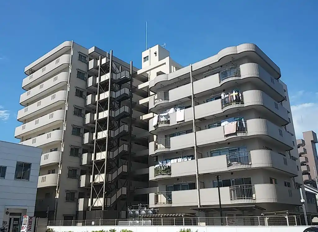 ダイネスマンション厚木 外観