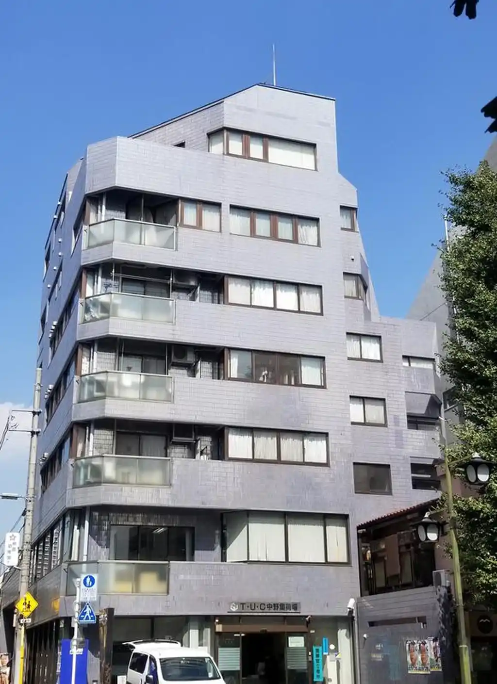 オオスミビル 外観