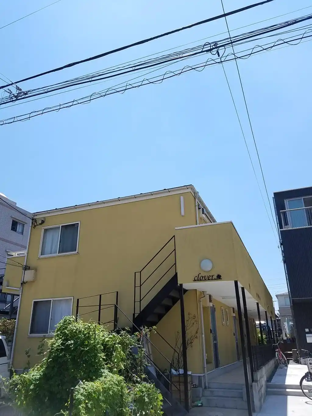クローバー 外観