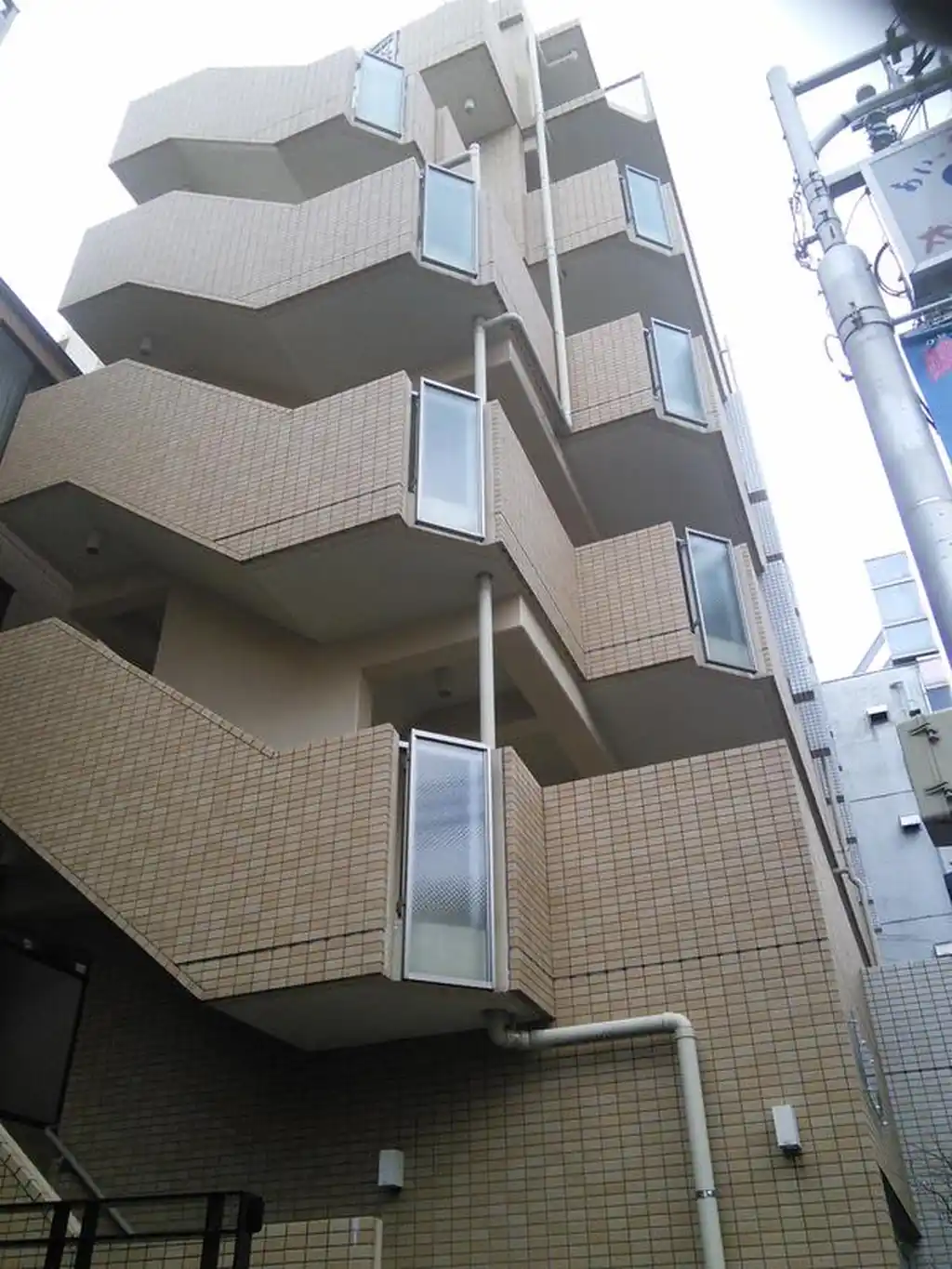ラピス三軒茶屋 外観