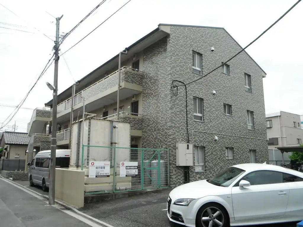 ルエスト浦和 外観