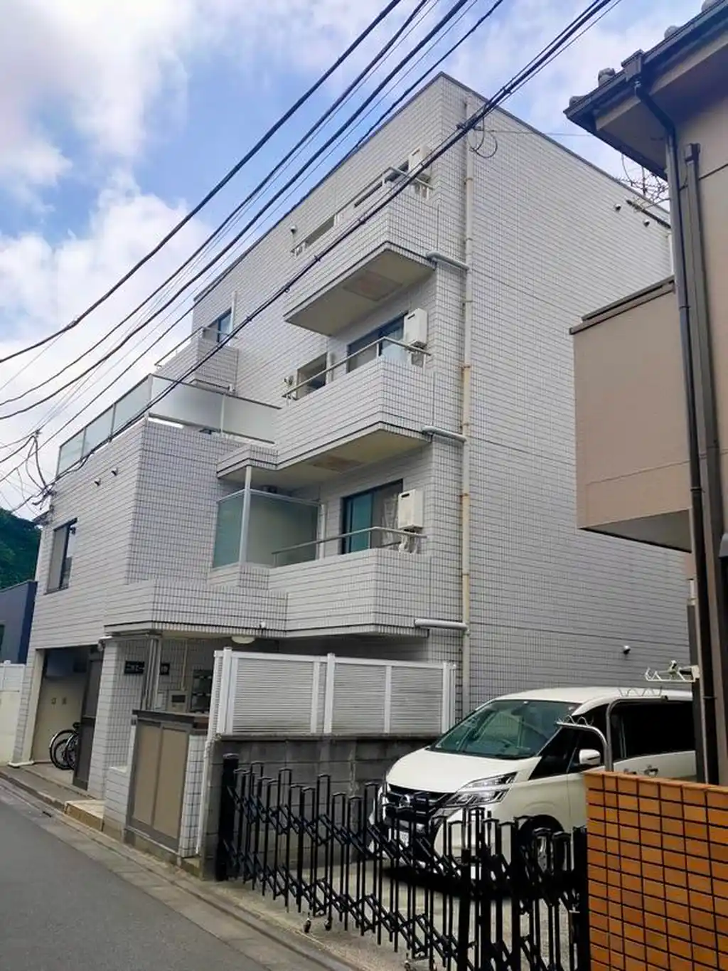 ニチエーイン第2日野 外観