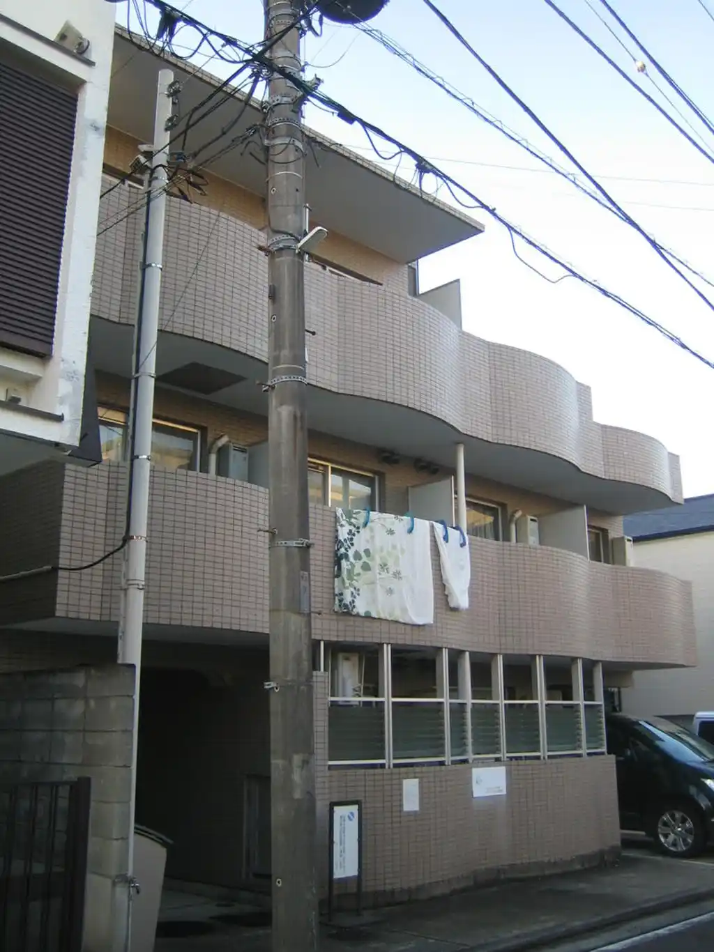 シャトーライフ弘明寺 外観