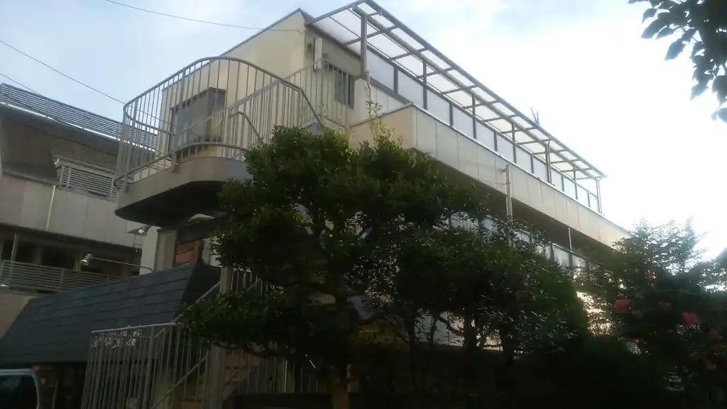 ハイツエモン 外観
