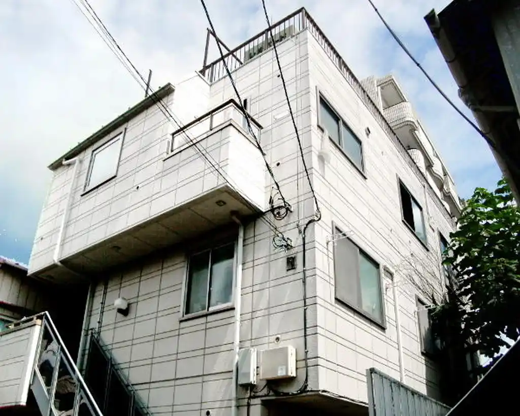 ラカーサデラヴァル 外観