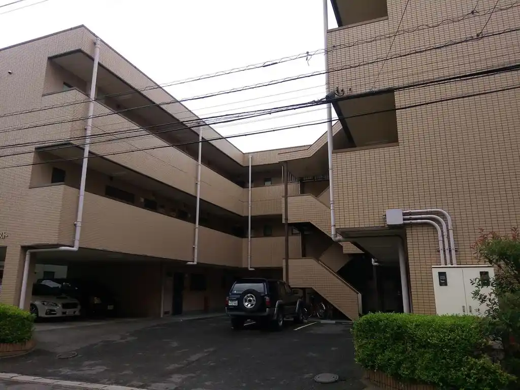 ゴールドファースト 外観