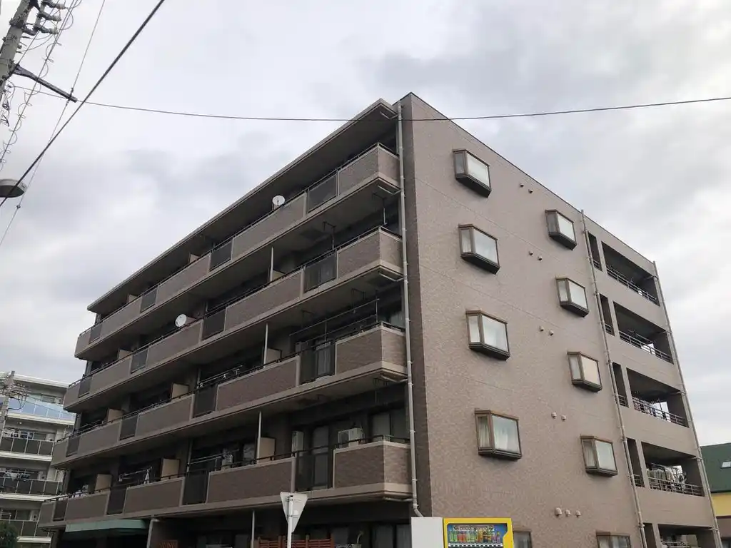 クルーセ23 外観