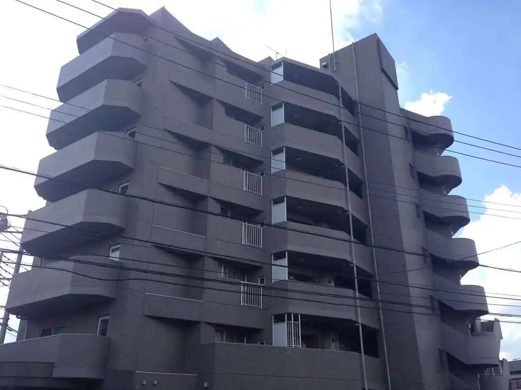 グラディート久米川 外観