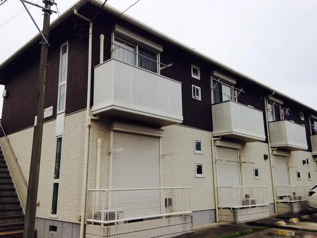 アクシス中浦和 外観