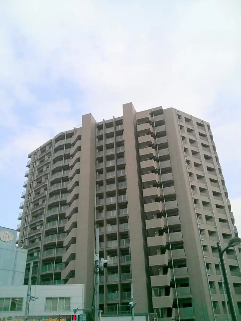 ナイスアーバン中野坂上 外観