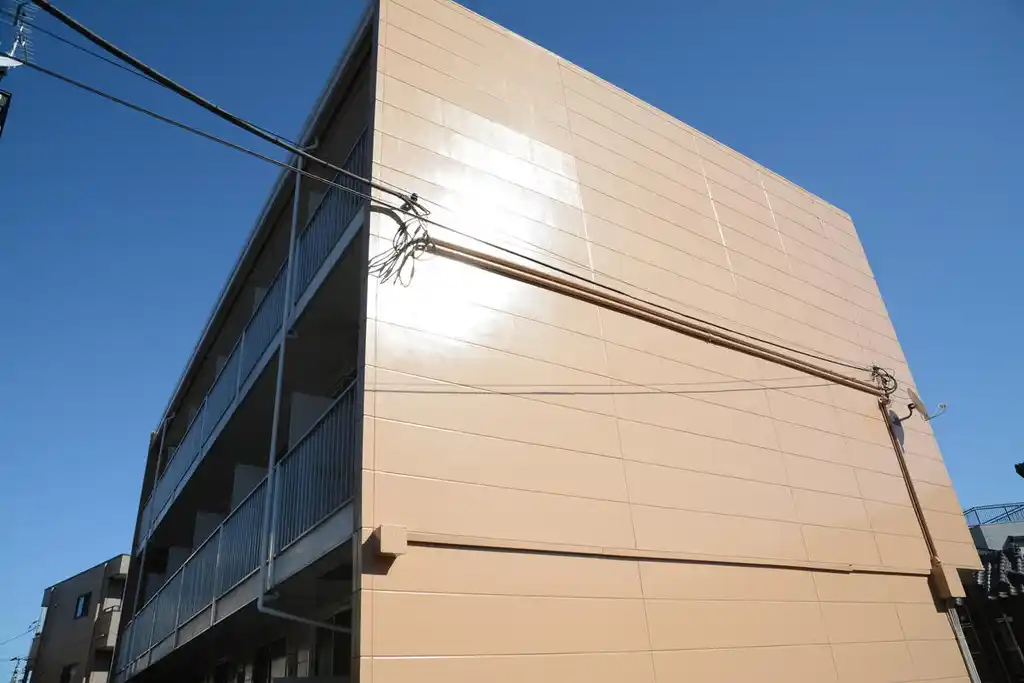 レオパレスBLUEHEAVEN 外観