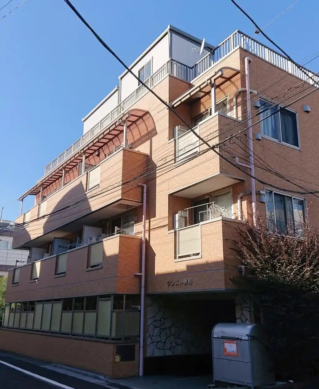 クレスト秀和 外観