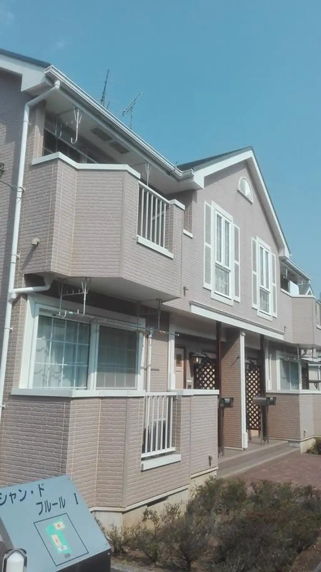 シャン・ド フルール 外観