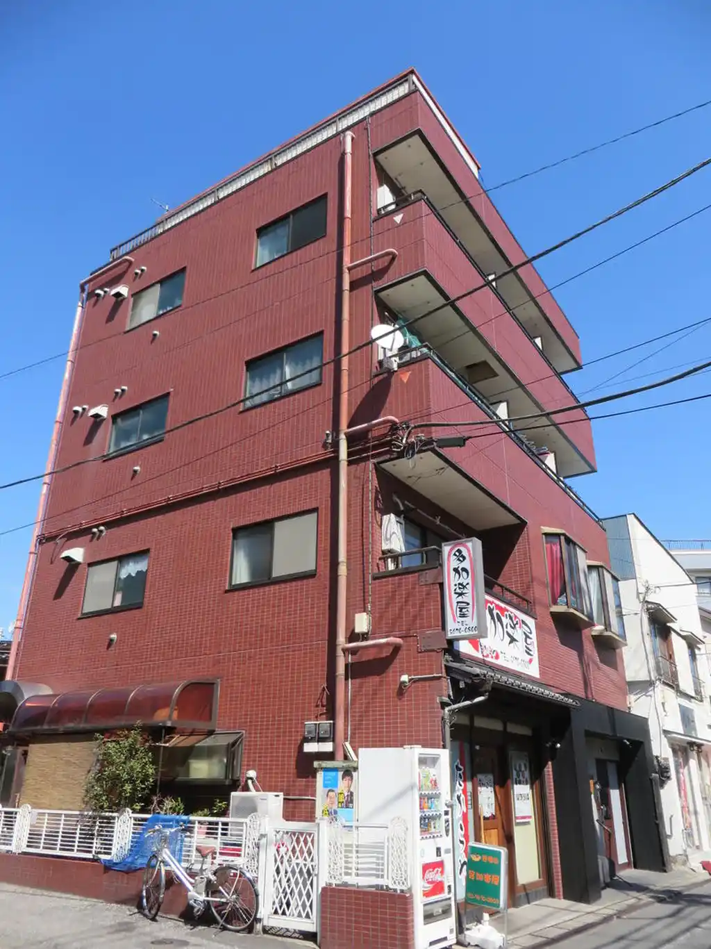 ロイヤルハイツ 外観