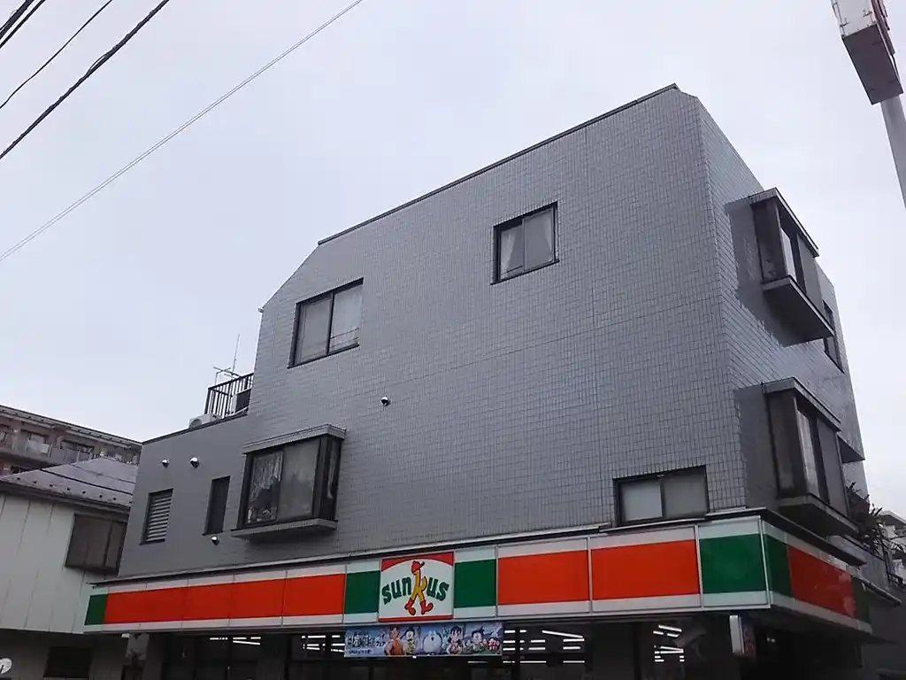 ニューレイド 外観