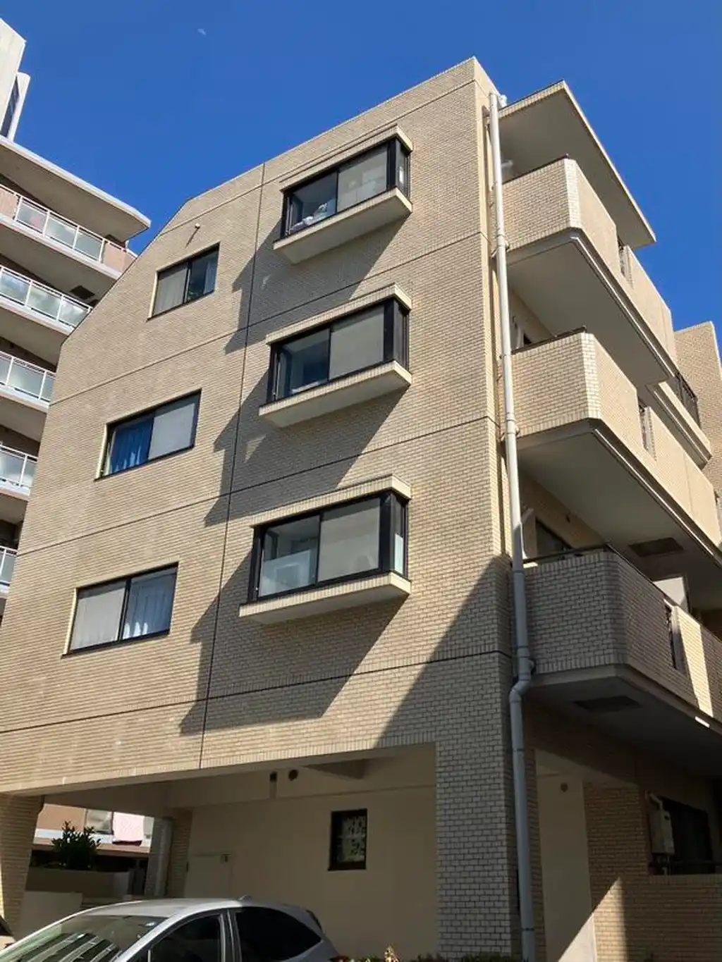 シャトレ初台 外観