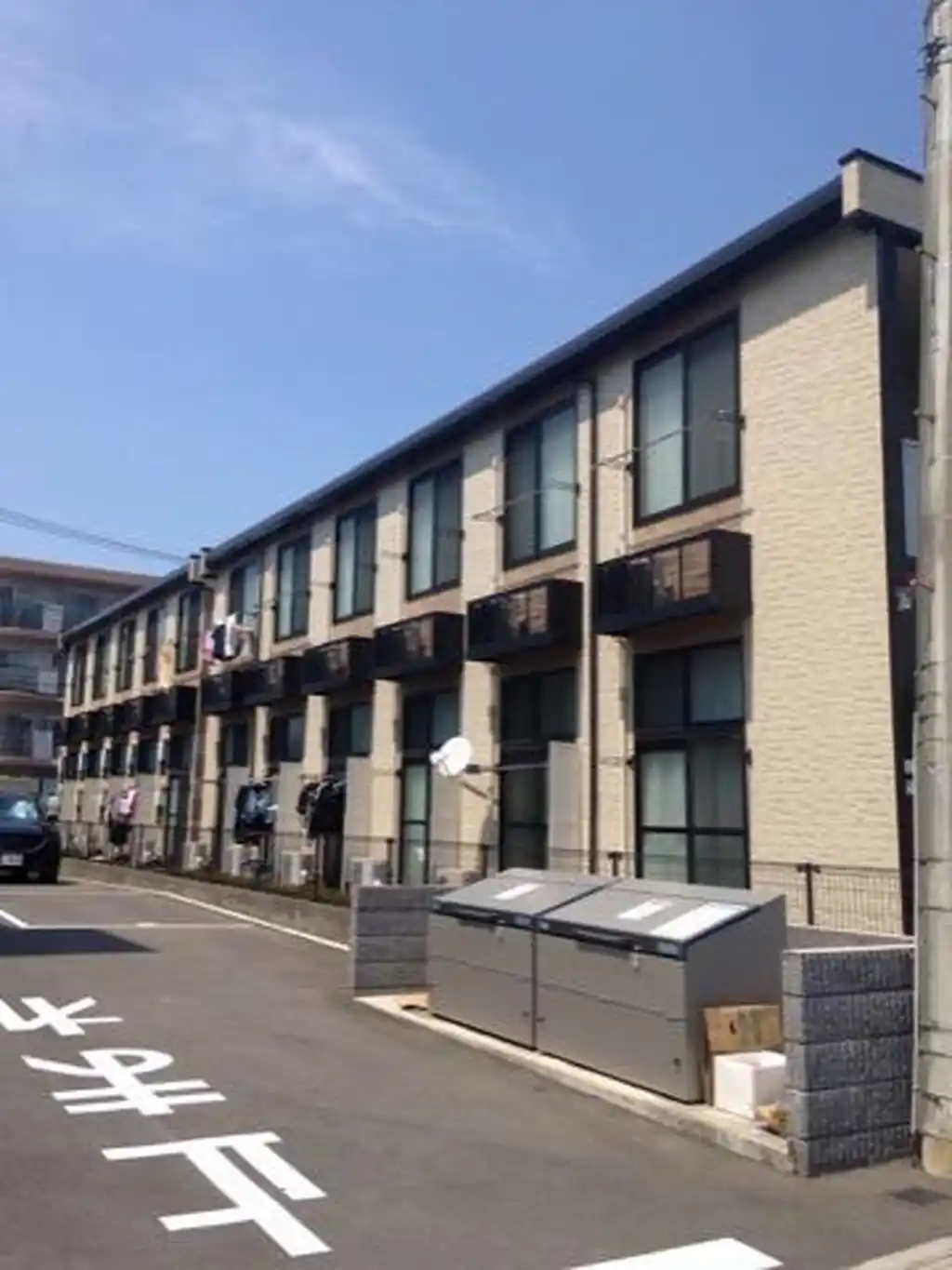 レオパレスSTフロント指扇 外観