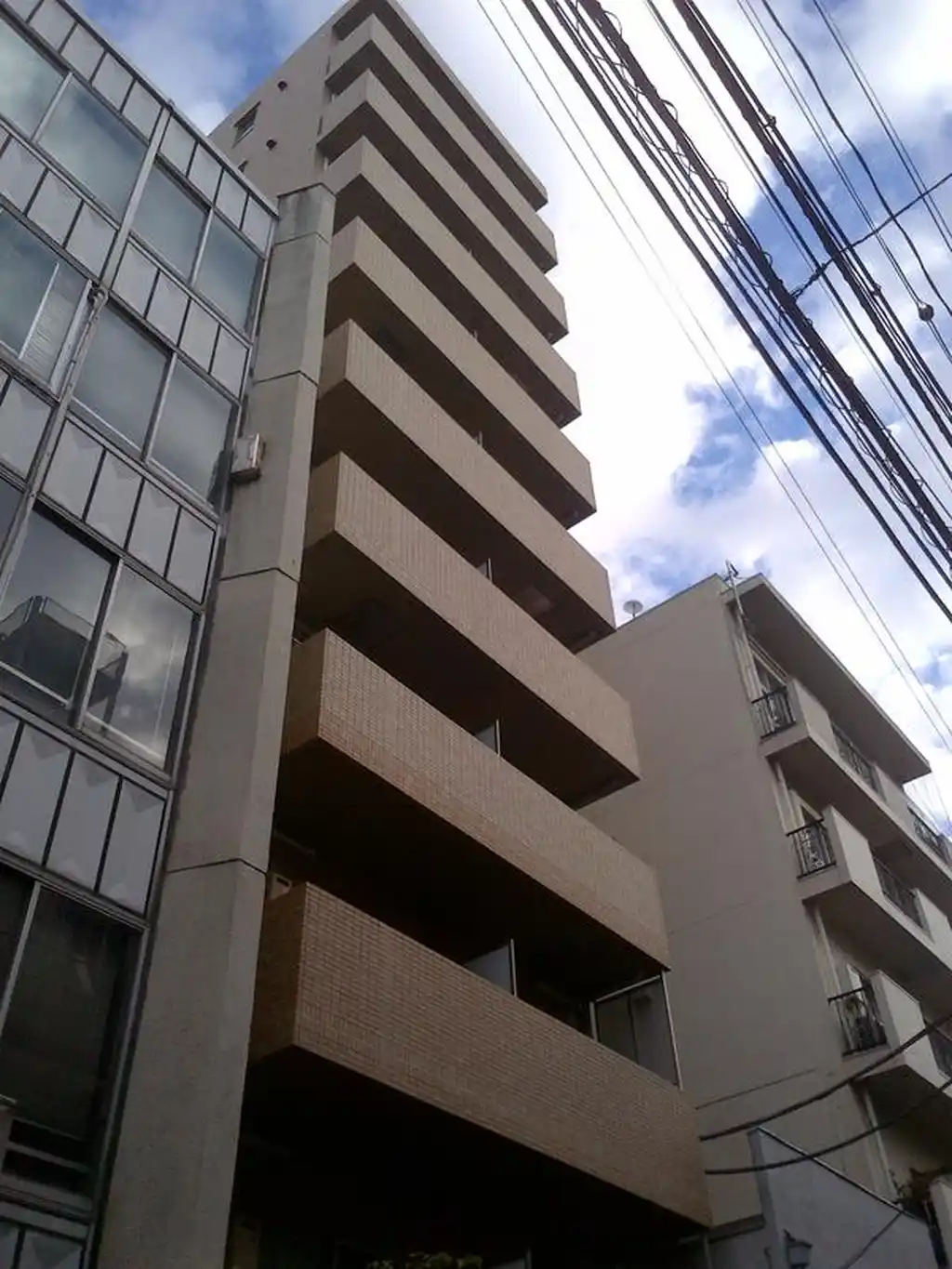 ロアール御茶ノ水順天堂大学前 外観