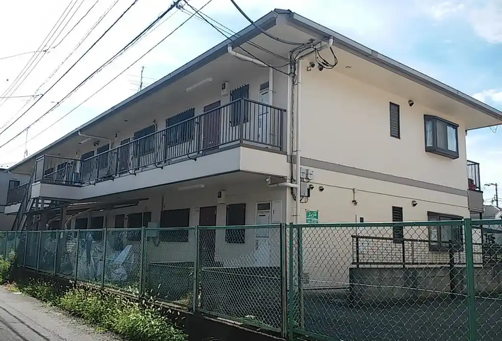 サライ・B 外観