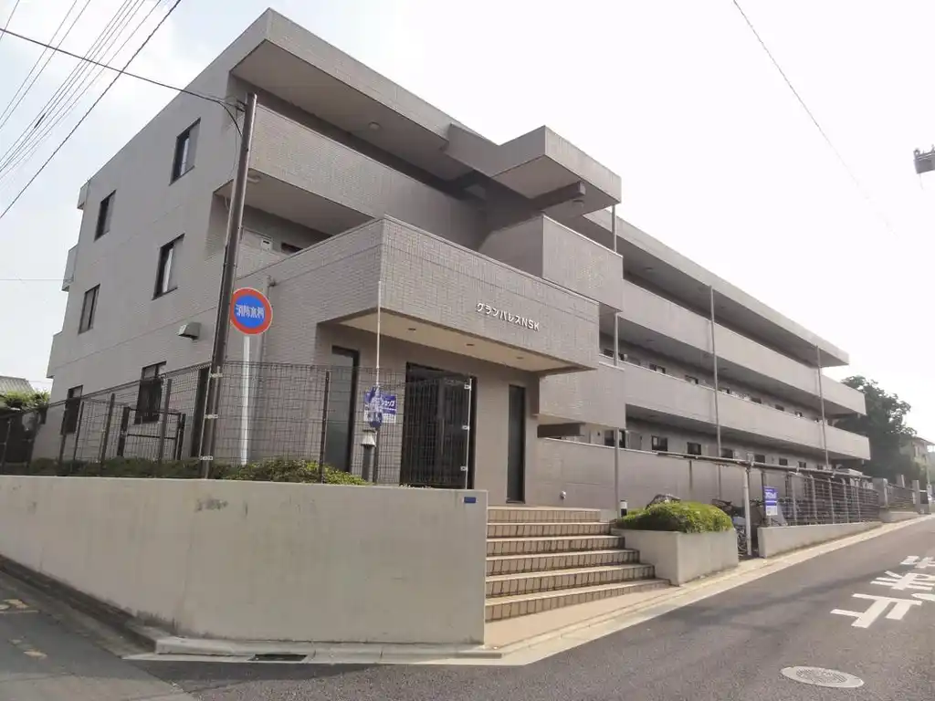 グランパレスNSK 外観