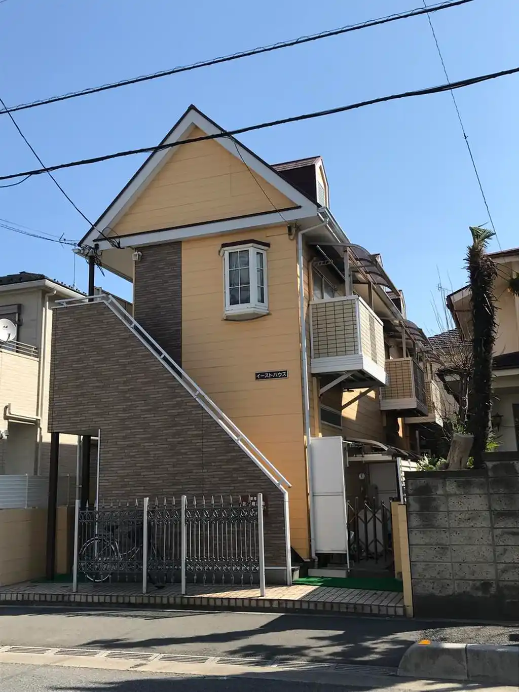 イーストハウス 外観