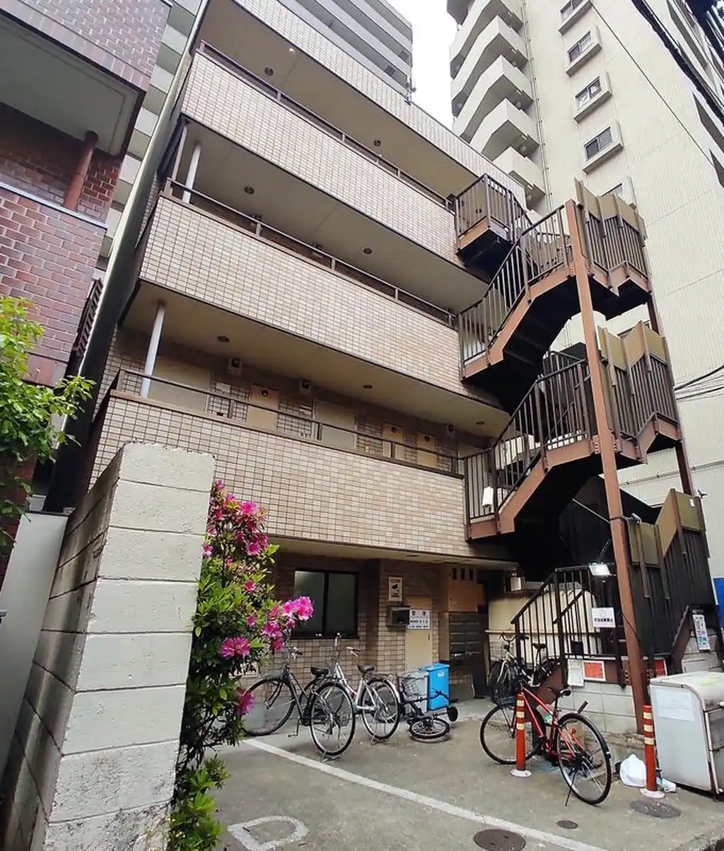 西新宿シティーハウス 外観